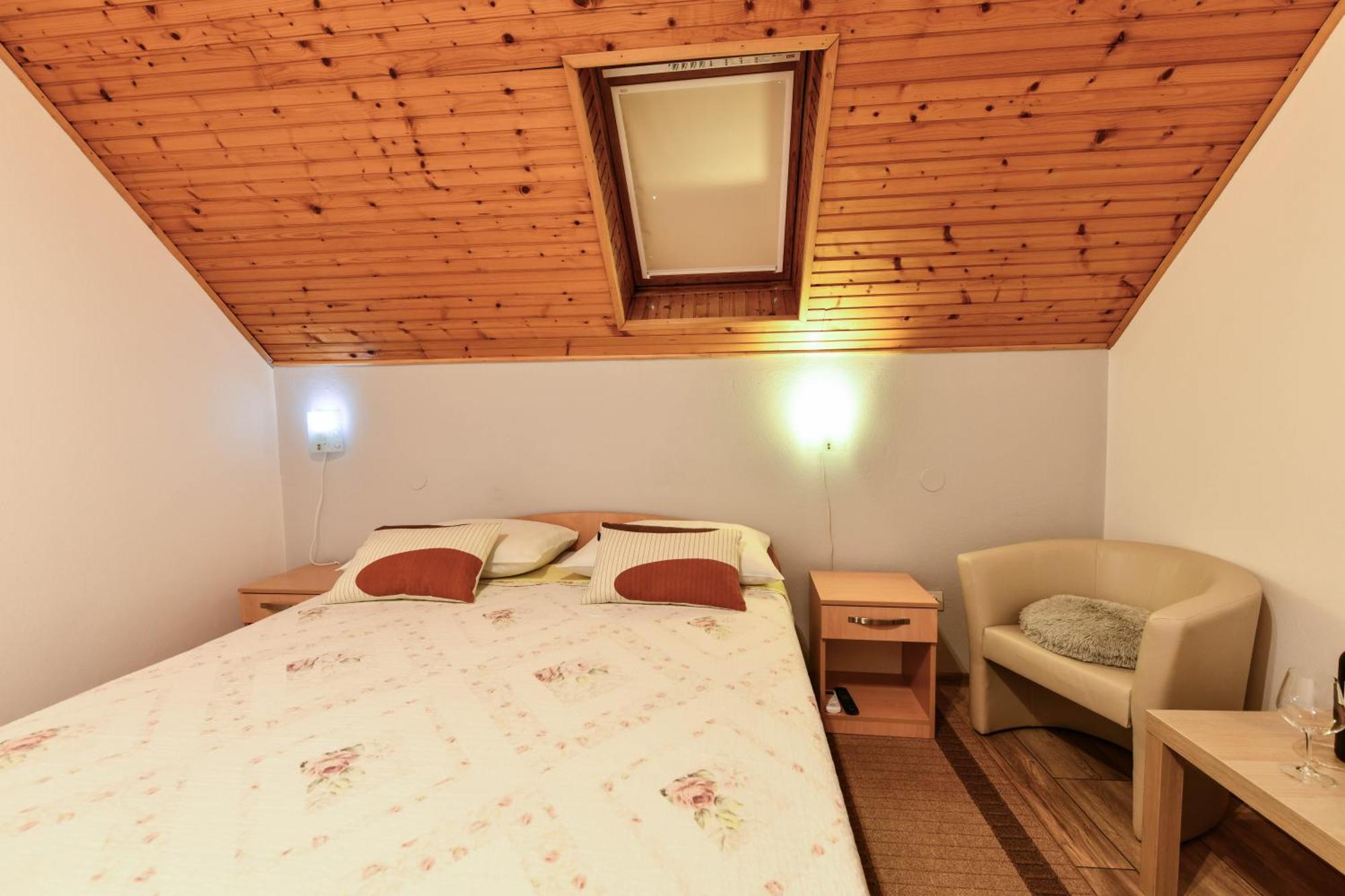 Apartment & Rooms Luketic Rastovača Εξωτερικό φωτογραφία