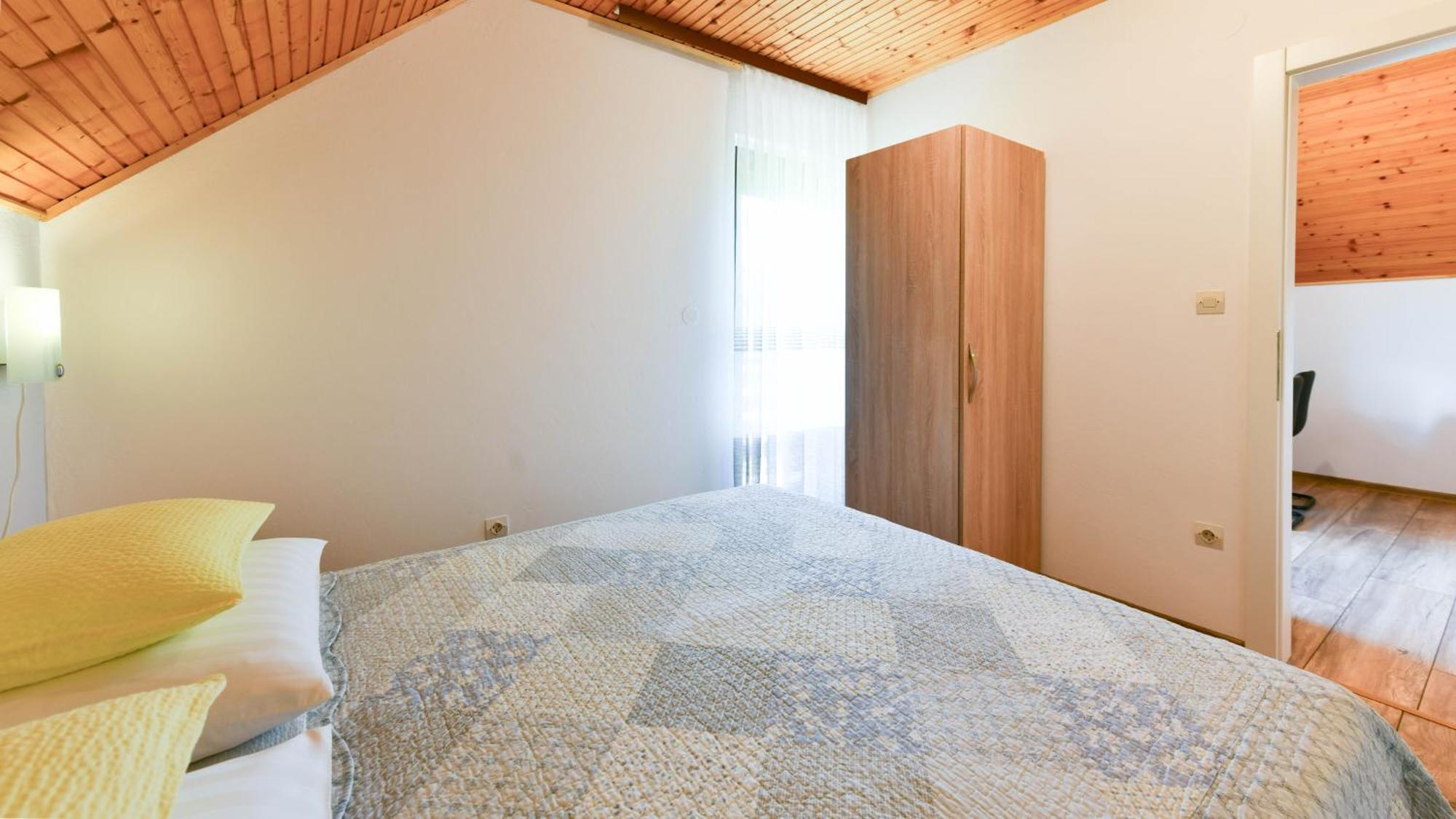 Apartment & Rooms Luketic Rastovača Εξωτερικό φωτογραφία