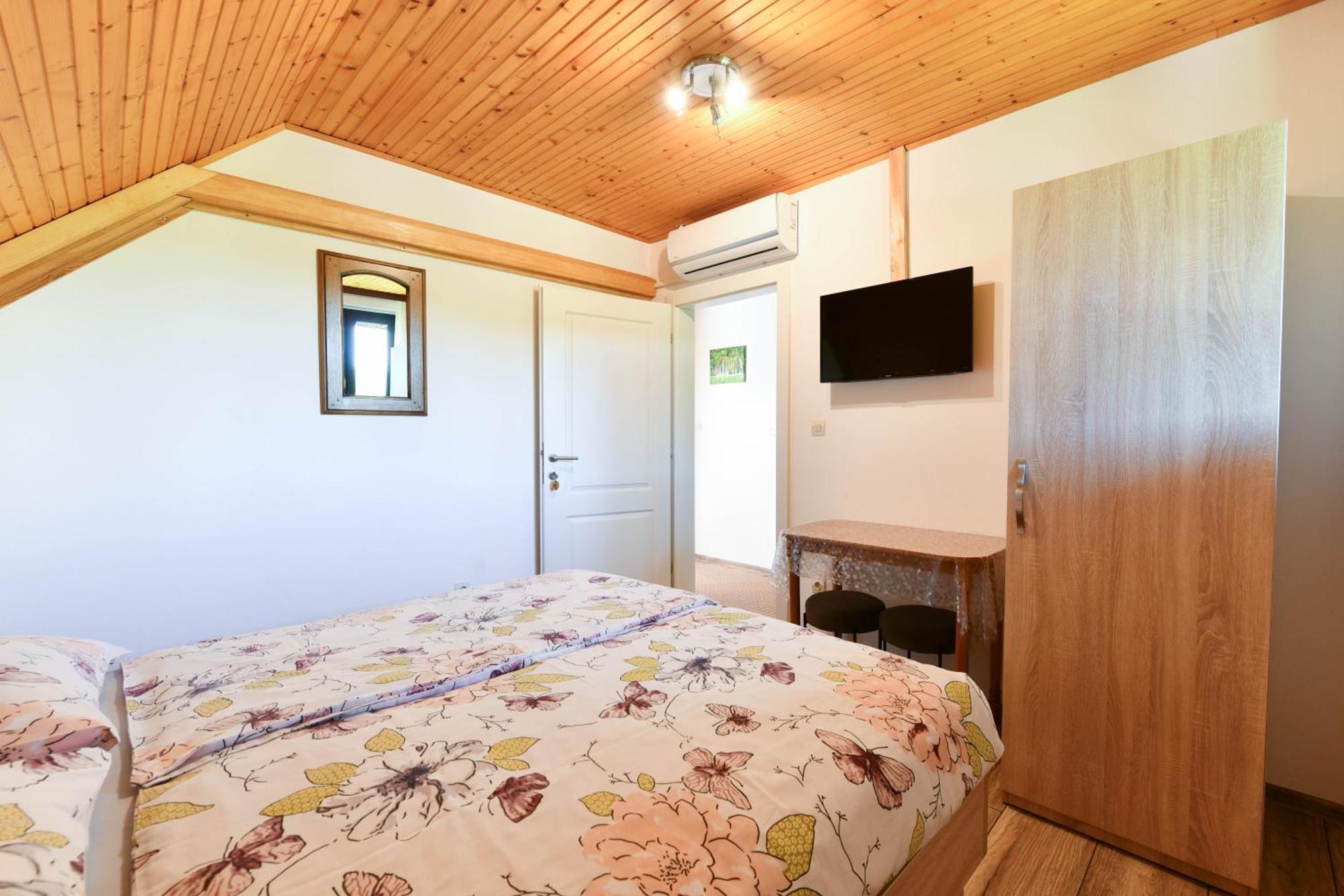 Apartment & Rooms Luketic Rastovača Εξωτερικό φωτογραφία